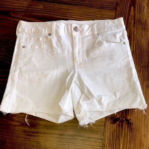 American Eagle white denim shorts